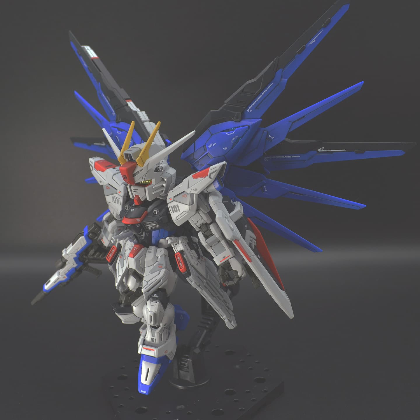 MGSDフリーダムガンダムのプラモデル完成写真